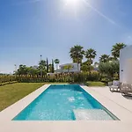 Вилла Luxury In With Panoramic Sea Views & Large Garden *