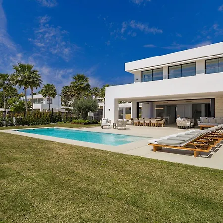 וילה Luxury Villa In Marbella With Panoramic Sea Views & Large Garden