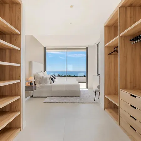 别墅 Luxury In With Panoramic Sea Views & Large Garden *